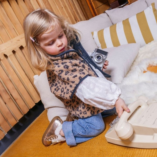 Bien choisir la taille et la forme des chaussures enfants