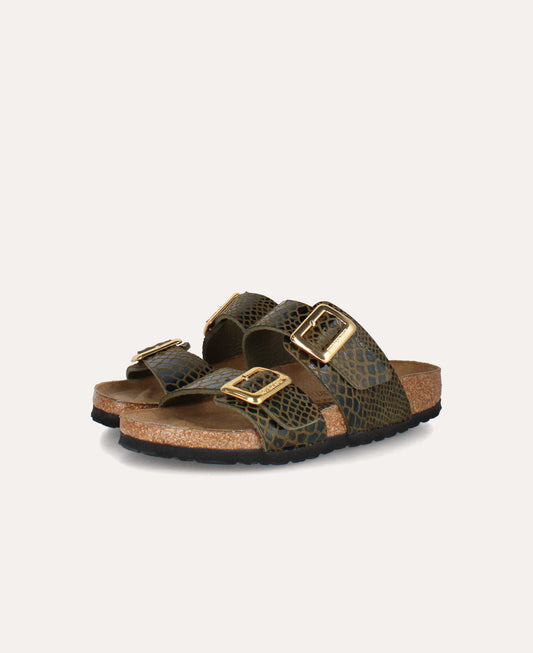 sydney cushion buckle