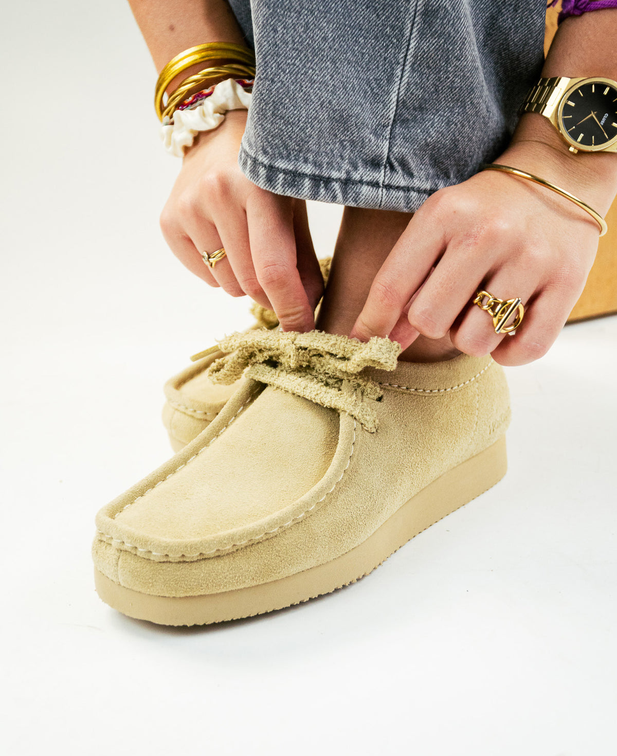 wallabee lite.