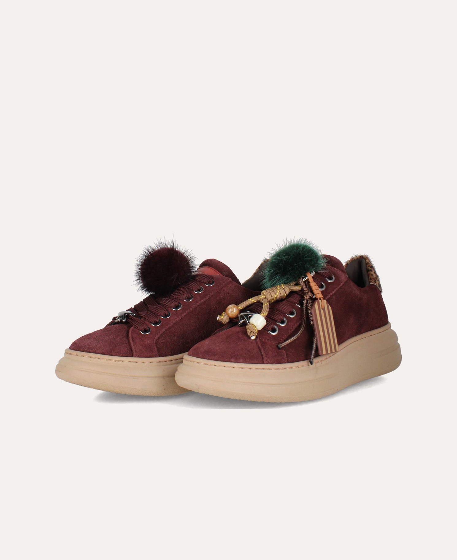 665
